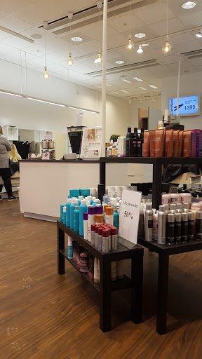 Cut & Blow / erikslund shopping center - Barber Vasteras - Thumbnail