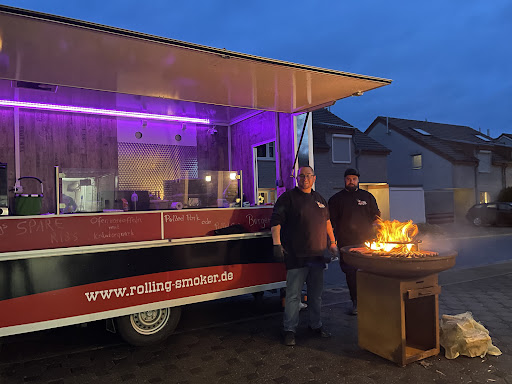 Rolling Smoker Foodtruck - Catering - Thumbnail