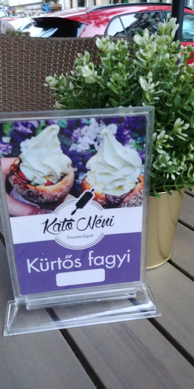 Azúr Fagyizó *****