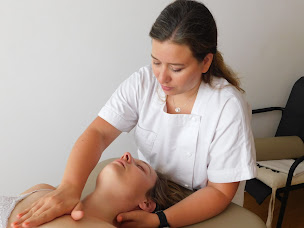 Photo n°9 de Colette NEYTON - Ostéopathe Hyères à Hyères (Ostéopathe)