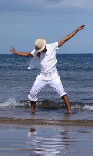 Salsa, yoga y mas. Dance studio. - Thumbnail