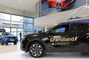 Photo n°4 de OPEL BYmyCAR Albertville à Albertville (Vendeur de voitures d'occasion)