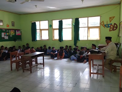 Photos of SMP Negeri 1 Gampeng Rejo