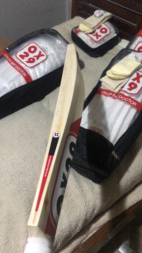 OX29 Bat Doctor Cricket Bats - Thumbnail