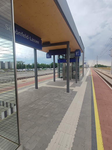 Bahnhof Schönfeld-Lassee