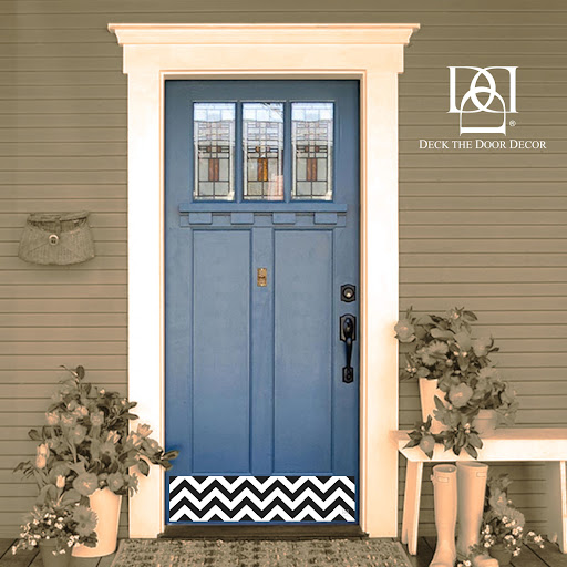 Deck the Door Decor - Thumbnail