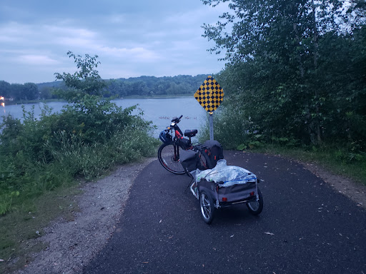 End Path Lake View - Visual