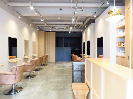 美容室 トリート ヘアデザイン 妙典店