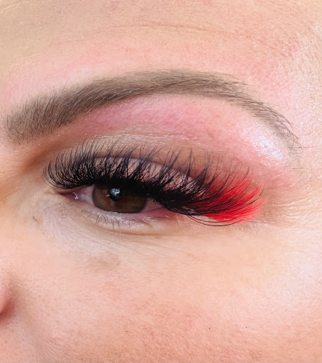 Queen Lashes Brows - Visual