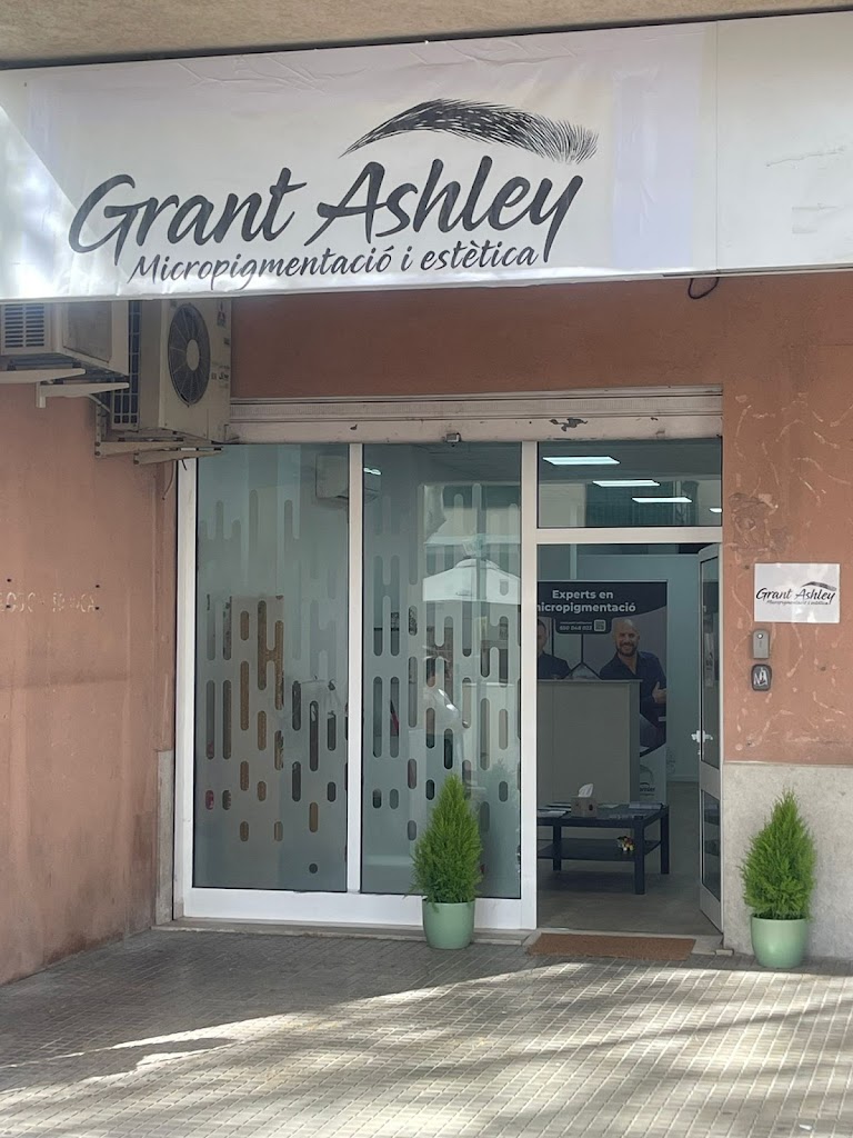 Grant Ashley Micropigmentacion Mallorca