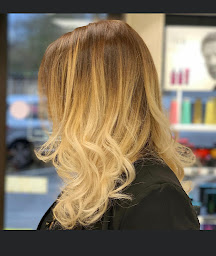 Photo n°22 de Id Coiff' à La Verpillière (Barbier)