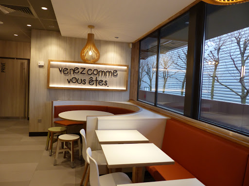Photo 1 - Burger Express