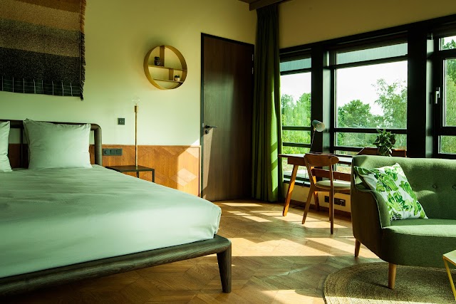 Hotel V