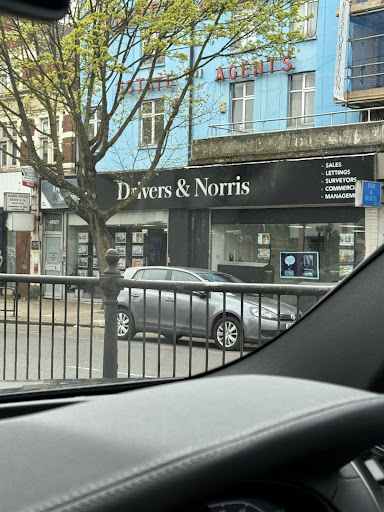 Drivers & Norris - Thumbnail