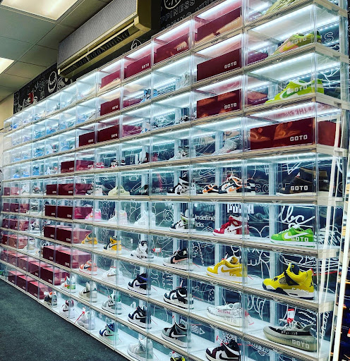 Undefined Kicks - Visual