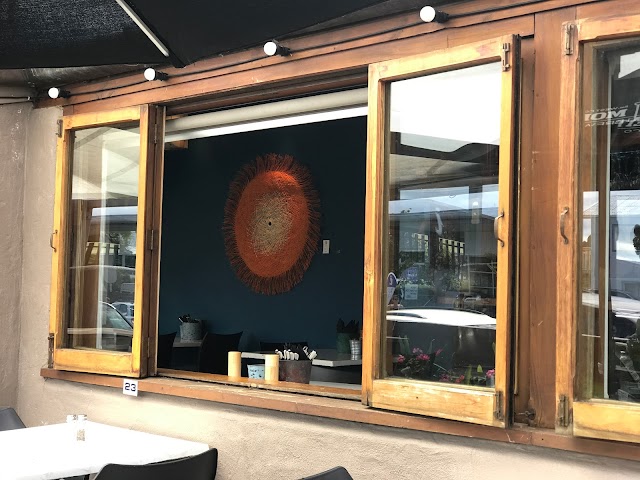 Manaia Cafe & Bar