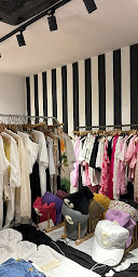 Photo n°4 de French Retailers Femme à Avignon (Magasin de vêtements pour femmes)