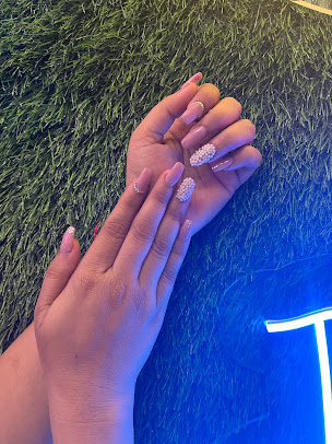 Af1qipobmwtnvqijq3koc07kcirlg6h4ls30zjkgsg0f=s406 K No