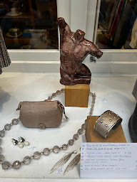 Photo n°32 de Ikonik Second Life à Paris (Magasin de produits d'occasion)