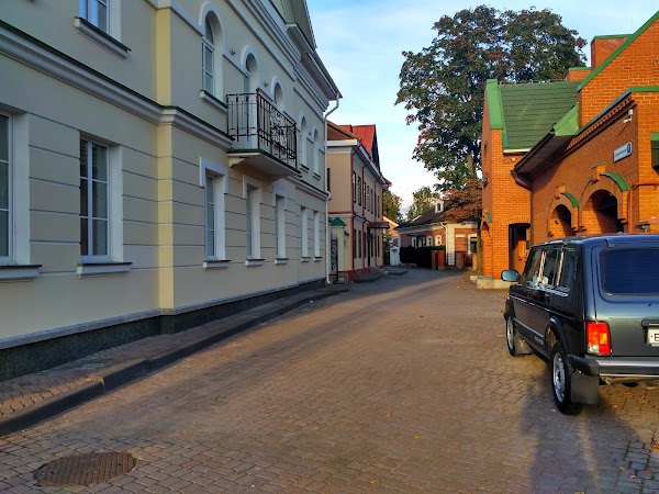 Псков береговая. Псков Верхне Береговая улица. Верхне Береговая 4 Псков. Псков Верхне-Береговая улица 4 бар Рублев. Верхняя Береговая улица 4 Псков.