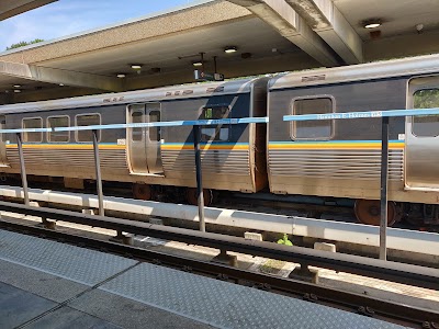 Hamilton E. Holmes Transit Station