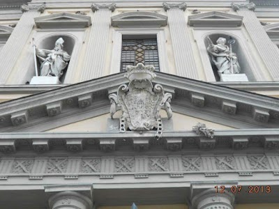 Photos of Chiesa di Santa Croce e Purgatorio al Mercato