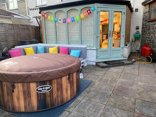 Pepper Bells Hot Tub Hire