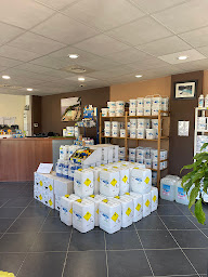 Photo n°7 de DFM PISCINE à Châteauneuf-le-Rouge (Magasin de matériel pour piscines)