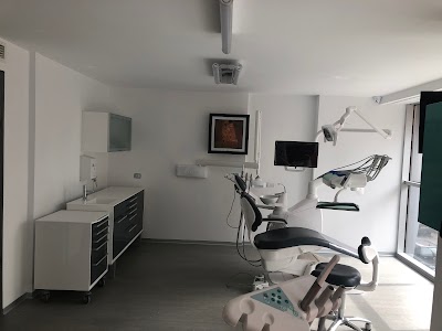 Roma Dental Clinic