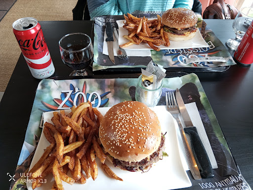 Le Gourmet Burger