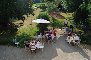 Photo n°4 de La Pertuzerie Chambres d'Hôtes à Saint-Savinien (Chambre d'hôtes)