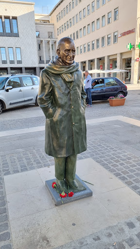 Statua di Giacomo Mancini - Sindaco - Thumbnail