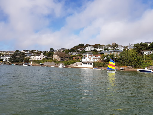 Yealm Yacht Club (private members' club)