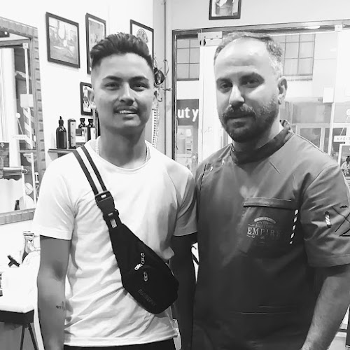 Νοταρά 52, Πειραιάς 185 35