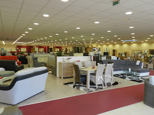 Photo n°4 de MEUBLES LE FAUCHEUR à La Chapelle-du-Bois (Magasin d'ameublement et de décoration)