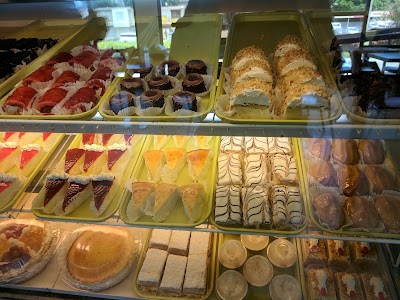Photos of La Peninsula Panaderia y Reposteria