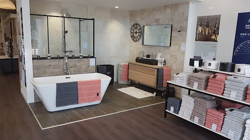 Photo de OZONE FRANCE PISCINES à Vernon (27200)
