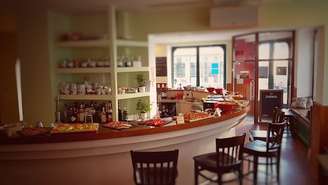 AKTI:F Café