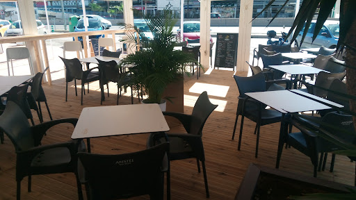 Le Petit Bouchon à Cabo Roig Restaurant Français et Bar à Planches.