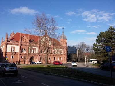 Photos of E&ouml;tv&ouml;s K&aacute;roly County Library