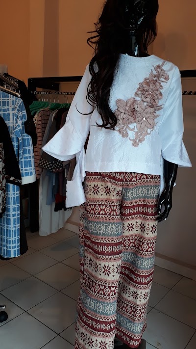 Photos of Livara Gallery