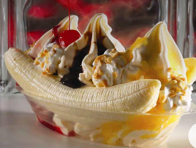 MIKEY'S SOFT SERVE / SMASHED BURGERS AND FRIES by null