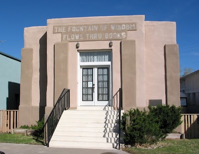 Old Lincoln County School Library