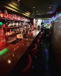 バー ナインマイルズ