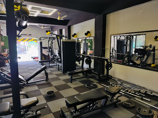 IRON ADDICT FITNESS GYM