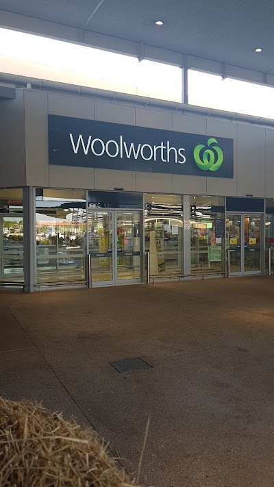 Photos of Woolworths Marian