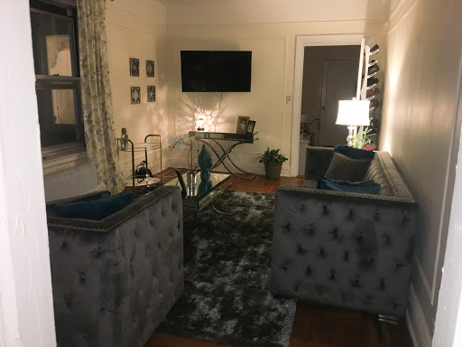Danny's Furniture - Thumbnail