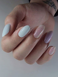 Photo n°19 de NAILITUDE à Bois-d'Arcy (Salon de manucure)