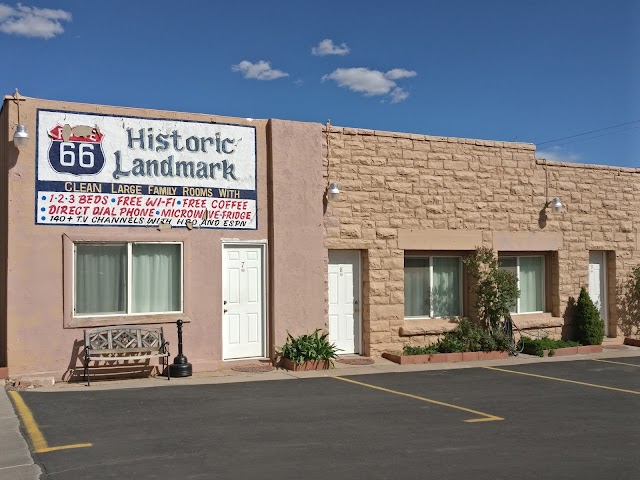 Deluxe Inn