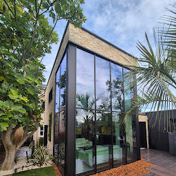 Photo n°1 de M.E.C Bois à Soliers (Charpentier)